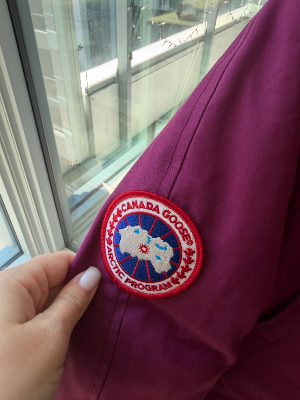 Authentic Canada Goose Labrador Bomber - Women’s size S - Picture 3 of 3
